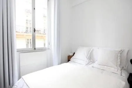 Charms Cosiness And Design In Le Marais Apartamento