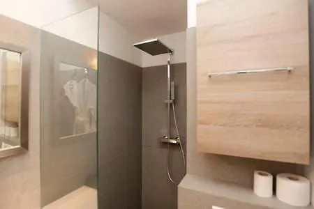 Charms Cosiness And Design In Le Marais Apartamento