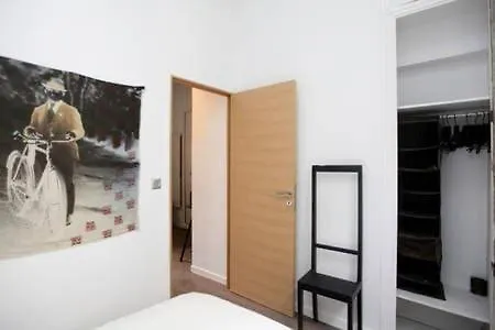 Apartment Charms Cosiness And Design In Le Marais *