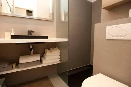 Charms Cosiness And Design In Le Marais Apartment Paris